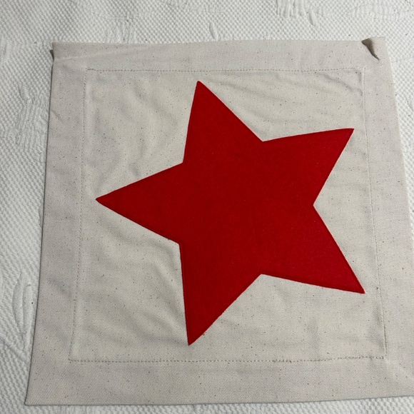 Nora Fleming Pillow Cover Lot of 4 Red Star New - Picture 10 of 16